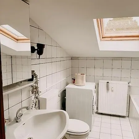 Wohnen Im Ruhigen Muelheim An Der Ruhr. Udg * מולהיים אן דר רור